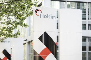 Le couple Rosemarie et Martin Ebner figure désormais au palmarès des actionnaires de référence du géant des matériaux de construction Holcim. (archives)